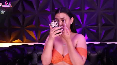 Lauren Anika online show from 11.20.25