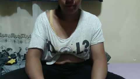 Snapshot of anishey chatting on 10.25.25 anishey online show from 10.25.25