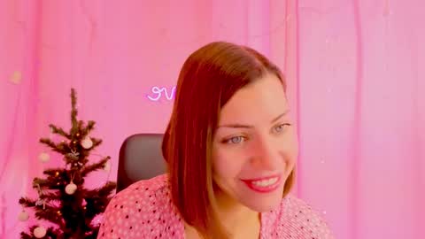 Snapshot of aniskyy chatting on 12.16.25 Anni online show from 12.16.25