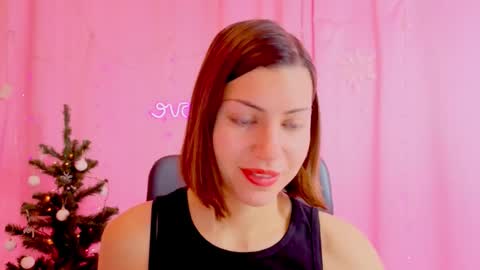 Snapshot of aniskyy chatting on 12.20.25 Anni online show from 12.20.25