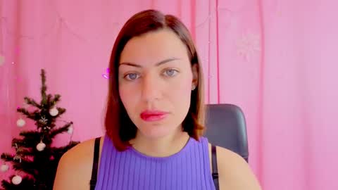 Snapshot of aniskyy chatting on 12.22.25 Anni online show from 12.22.25