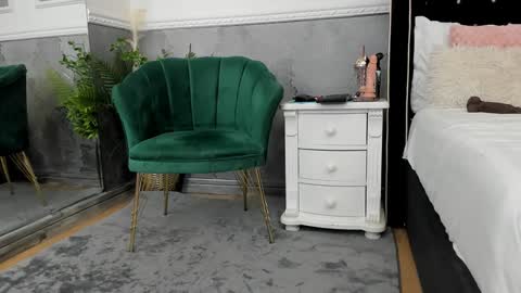 anissia teaser online show from 01.18.25