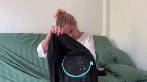 Snapshot of anita__hills chatting on 12.31.24 anita__hills online show from 12.31.24