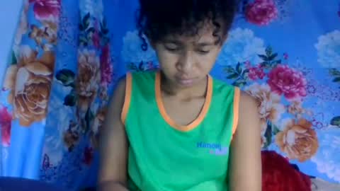 Snapshot of anitaazzh chatting on 06.18.26 anitaazzh online show from 06.18.26