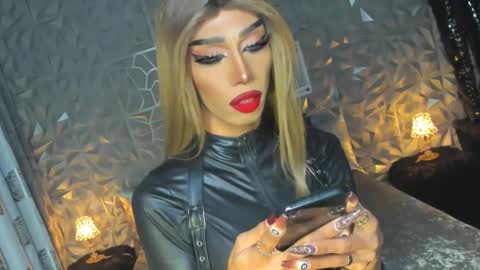 Miss Ann online show from 01.08.25