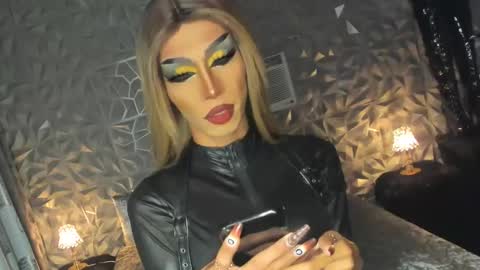 Miss Ann online show from 01.10.25