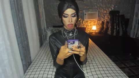 Miss Ann online show from 02.02.25