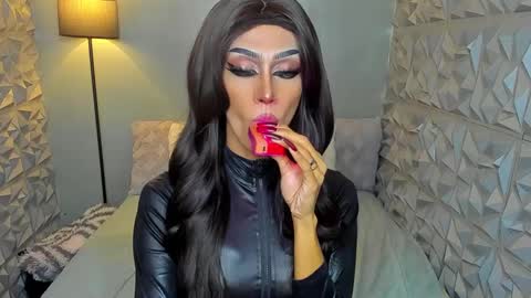 Miss Ann online show from 03.10.25