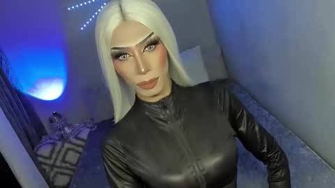 Miss Ann online show from 11.30.25