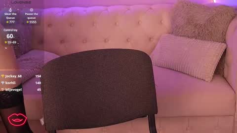 Snapshot of anittarays chatting on 02.15.25 anittarays online show from 02.15.25