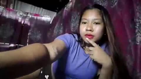 Snapshot of anivia15 chatting on 11.24.25 anivia15 online show from 11.24.25