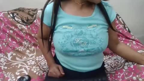 anjali_dogra786 online show from 10.20.25