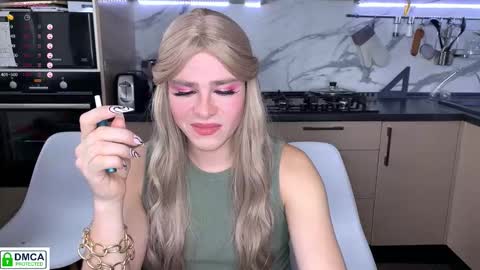 anjalin_sososok online show from 10.23.25