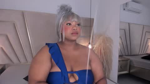 Snapshot of anjelesweet chatting on 11.30.25 Anjele online show from 11.30.25