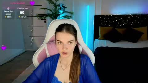 Snapshot of ann_woood chatting on 06.30.26 ann_woood online show from 06.30.26