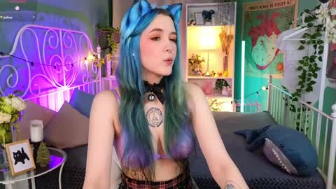 Violett online show from 12.04.24