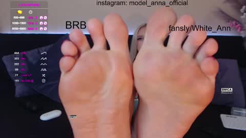 Snapshot of anna_bonbon chatting on 11.19.25 anna_bonbon online show from 11.19.25