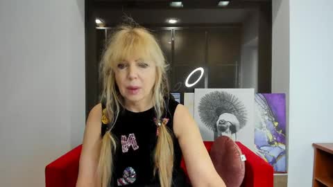 Anna Ditrih online show from 03.22.26