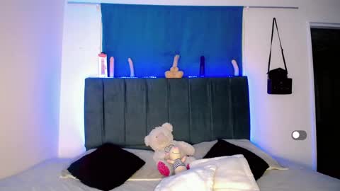 Anailyn figueroa online show from 11.07.25