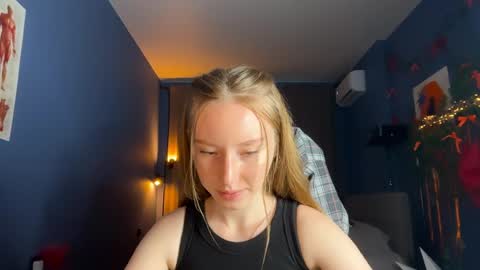 Anna online show from 05.25.26