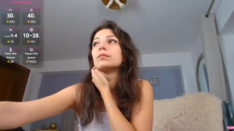 Snapshot of anna_lewis chatting on 11.11.25 Anna online show from 11.11.25