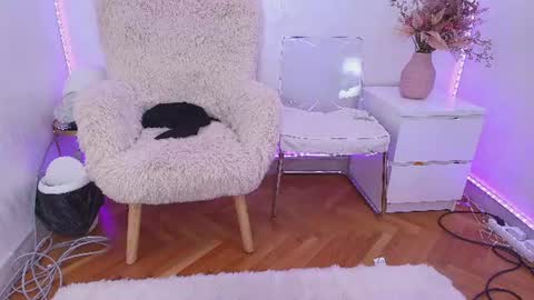 Anna online show from 07.15.26