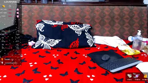 Snapshot of anna_lwice chatting on 09.08.25 Ana   online show from 09.08.25