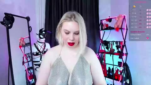 Snapshot of anna_maxwell chatting on 12.01.25 Anna online show from 12.01.25