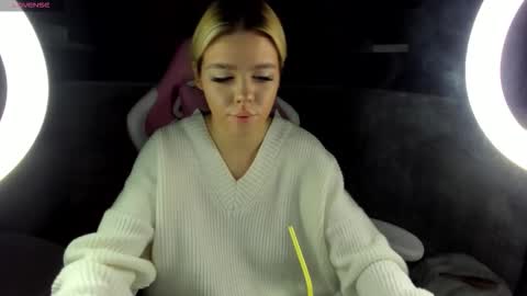 Anna online show from 12.18.25