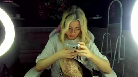 Snapshot of anna_robinson chatting on 04.02.26 Anna online show from 04.02.26