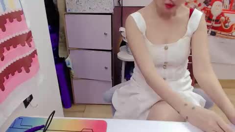 anna_xyz online show from 12.15.25