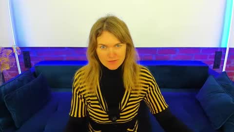 Snapshot of annabel_xxx chatting on 11.09.25 Annabel online show from 11.09.25