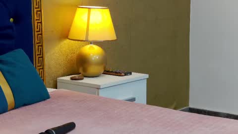 Anna online show from 02.19.25