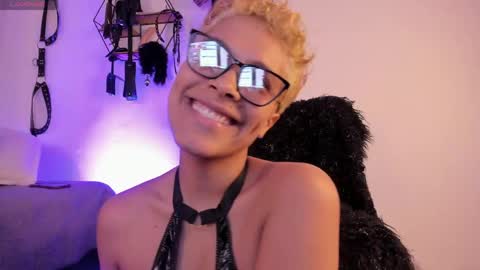 Snapshot of annachernova chatting on 04.23.26 Anna online show from 04.23.26
