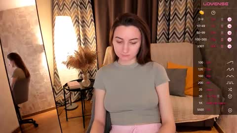 Anna online show from 02.23.25