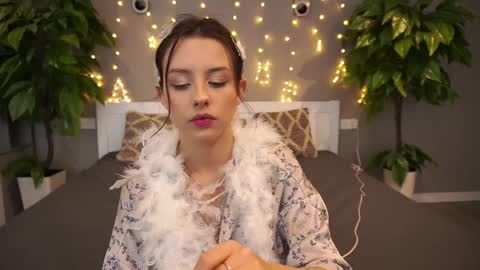 Snapshot of annaelys chatting on 01.04.25 Anna online show from 01.04.25