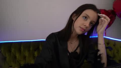 Snapshot of annaelys chatting on 03.06.25 Anna online show from 03.06.25