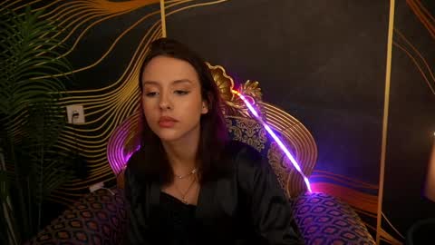 Snapshot of annaelys chatting on 03.08.25 Anna online show from 03.08.25