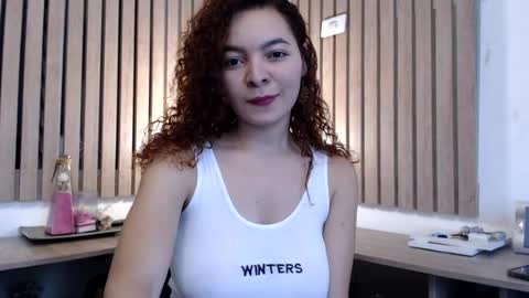 Snapshot of annaferrer20 chatting on 07.30.26 annaferrer20 online show from 07.30.26