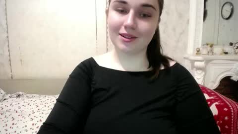 Snapshot of annagoldy3 chatting on 04.16.26 Anna online show from 04.16.26