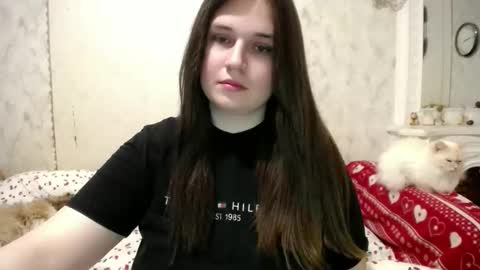 Snapshot of annagoldy3 chatting on 04.18.26 Anna online show from 04.18.26