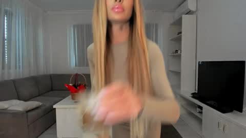 Snapshot of annaise_ chatting on 01.16.26 annaise online show from 01.16.26