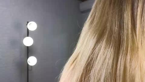 Annabel online show from 11.23.25