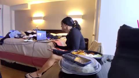 Anna Lee Cross online show from 03.23.26