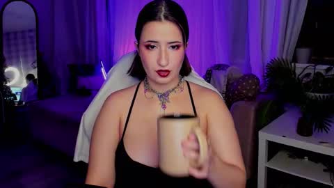 Snapshot of annalluring chatting on 09.15.25 annalluring online show from 09.15.25