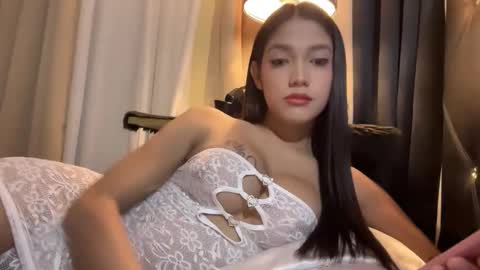 AshyElliston online show from 01.10.26