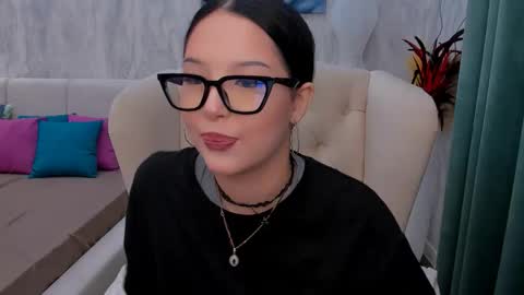 Anna online show from 09.28.25