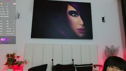 Snapshot of annaros_ chatting on 11.05.25 AnnaRos online show from 11.05.25