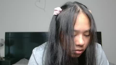 Anna online show from 04.17.26