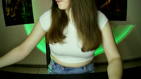 Bella online show from 09.22.25